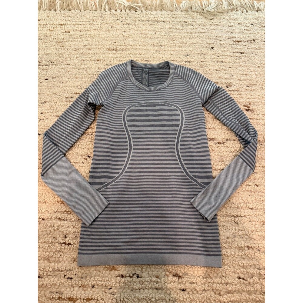 Lululemon Swiftly Tech Long Sleeve Shirt Size 6 Gray Striped